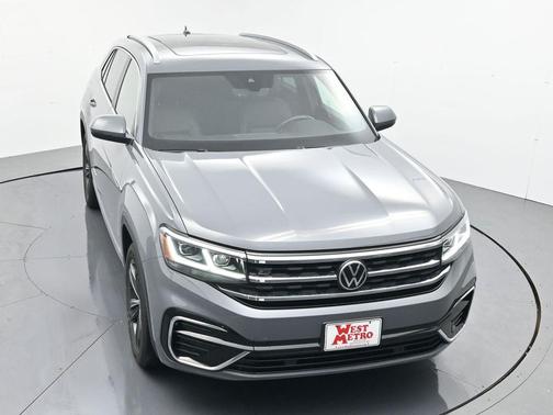 2022 Volkswagen Atlas Cross Sport 3.6L V6 SEL R-Line