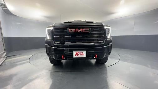 2024 GMC Sierra 2500 AT4
