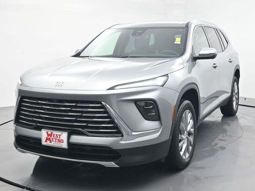 2025 Buick Enclave Preferred FWD