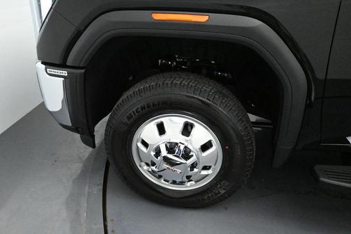 Onyx Black 2026 GMC Sierra 3500 SLE