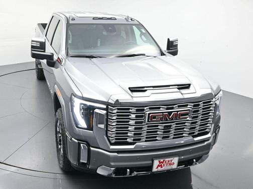 Sterling Metallic 2026 GMC Sierra 3500 Denali