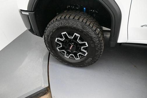 Summit White 2026 GMC Sierra 2500 AT4X