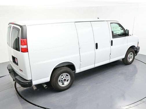 2025 GMC Savana 2500 Work Van