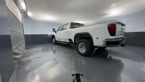 2025 GMC Sierra 3500 SLE