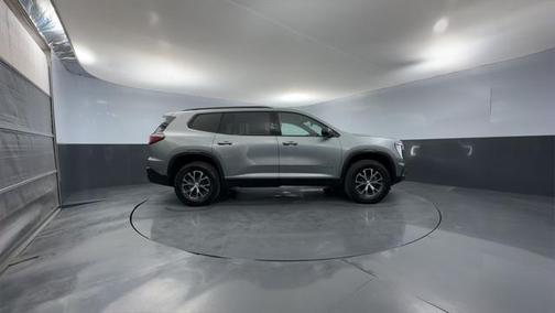 2025 GMC Acadia AWD AT4