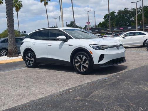 Pure White 2023 Volkswagen ID.4 Pro