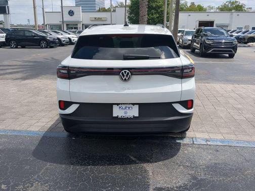 Pure White 2023 Volkswagen ID.4 Pro