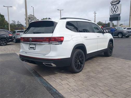 2025 Volkswagen Atlas 2.0T SE w/Technology