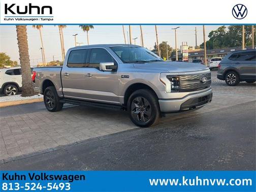2024 Ford F-150 Lightning LARIAT