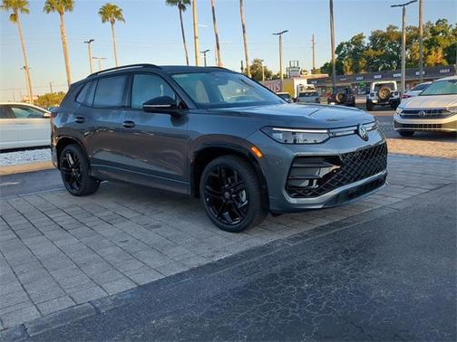 2025 Volkswagen Tiguan 2.0T SE R-Line Black