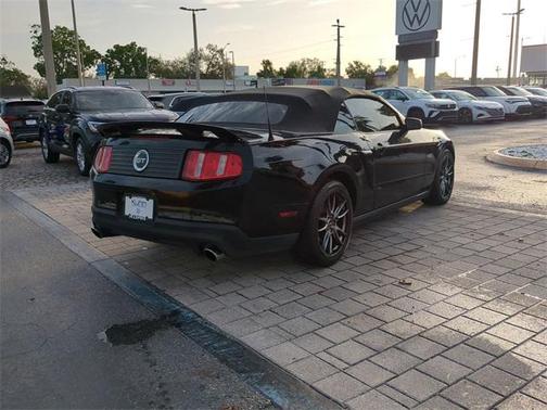 2011 Ford Mustang GT Premium