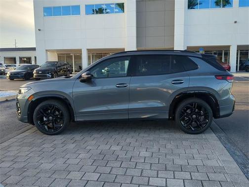 2025 Volkswagen Tiguan 2.0T SE R-Line Black