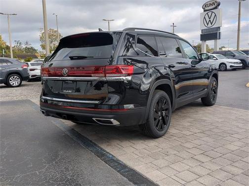 2025 Volkswagen Atlas 2.0T SE w/Technology