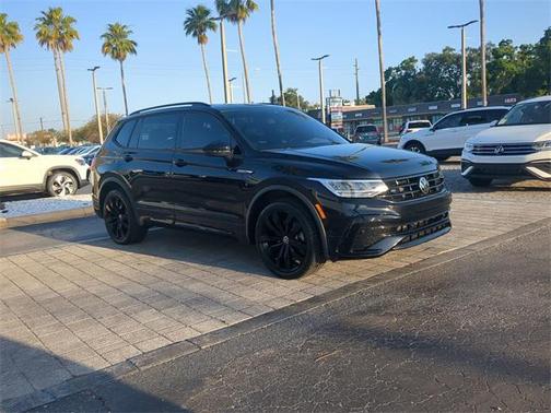 2023 Volkswagen Tiguan 2.0T SE R-Line Black