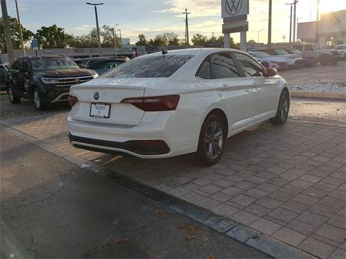 2023 Volkswagen Jetta 1.5T SE