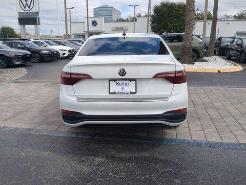 2023 Volkswagen Jetta 1.5T SE