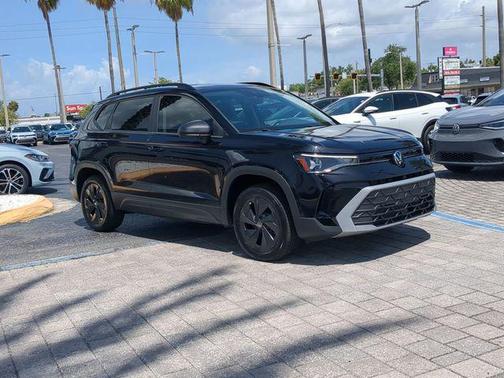 Deep Black Pearl 2025 Volkswagen Taos 1.5T S