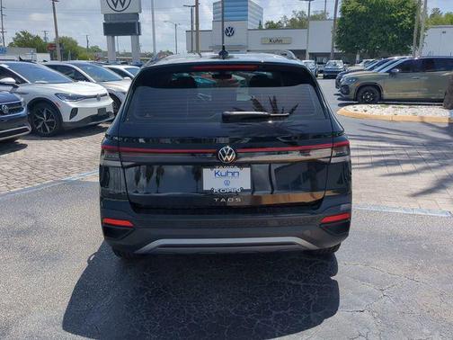 Deep Black Pearl 2025 Volkswagen Taos 1.5T S