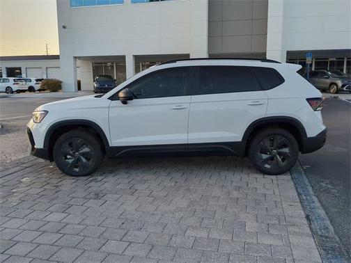 2025 Volkswagen Taos 1.5T S