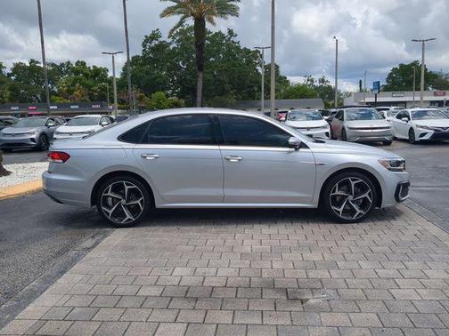 Reflex Silver Metallic 2020 Volkswagen Passat 2.0T R-Line