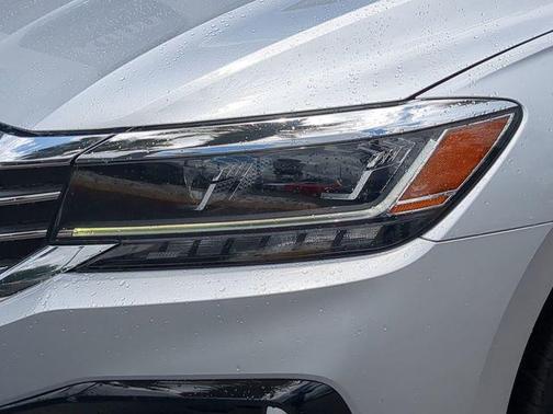 Reflex Silver Metallic 2020 Volkswagen Passat 2.0T R-Line