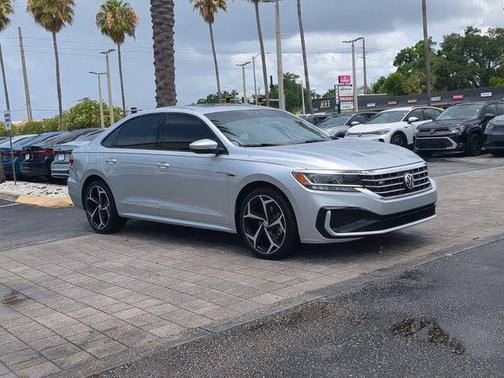 Reflex Silver Metallic 2020 Volkswagen Passat 2.0T R-Line