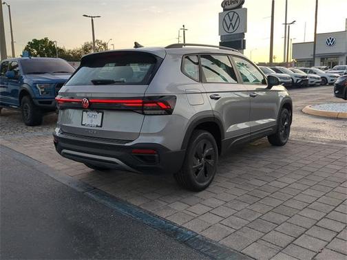 2025 Volkswagen Taos 1.5T S