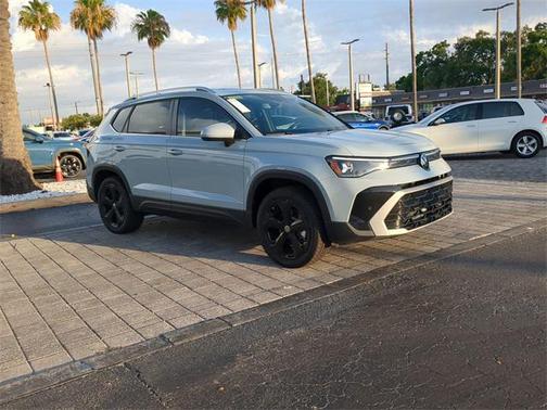 2025 Volkswagen Taos 1.5T SEL