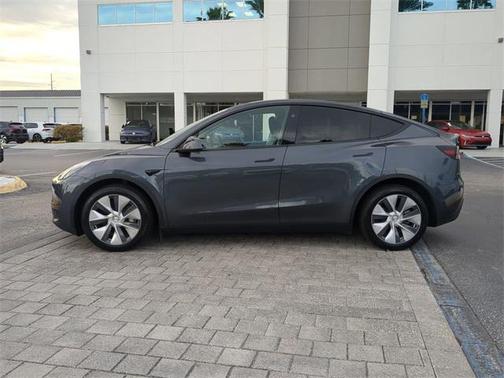 2023 Tesla Model Y Long Range Dual Motor All-Wheel Drive