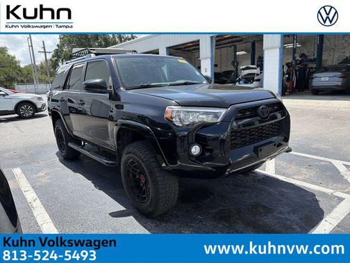 Midnight Black Metallic 2019 Toyota 4Runner SR5
