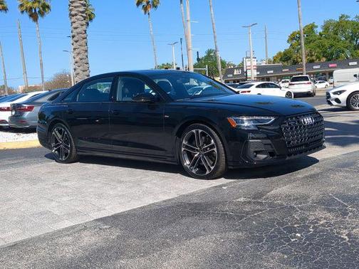 2025 Audi A8 L 55 (Tiptronic)