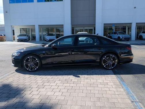 2025 Audi A8 L 55 (Tiptronic)