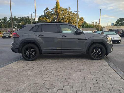 2026 Volkswagen Atlas Cross Sport 2.0T SEL