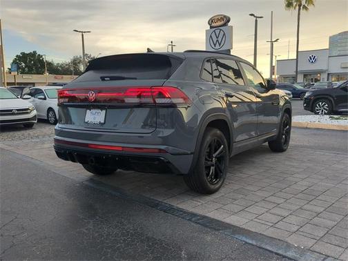 2026 Volkswagen Atlas Cross Sport 2.0T SEL