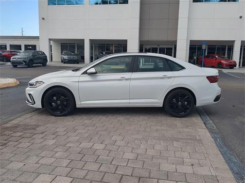 2025 Volkswagen Jetta 1.5T SE