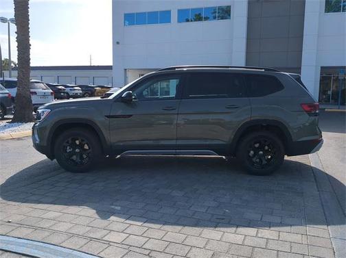 2025 Volkswagen Atlas 2.0T Peak Edition