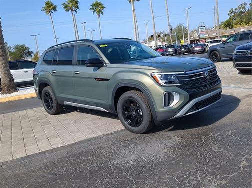 2025 Volkswagen Atlas 2.0T Peak Edition