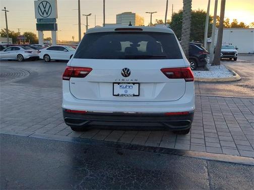 2022 Volkswagen Tiguan 2.0T SE
