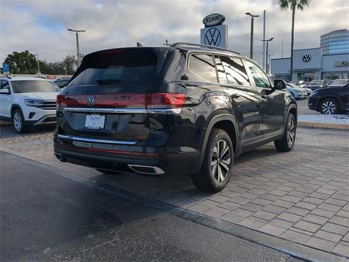 2026 Volkswagen Atlas 2.0T SE
