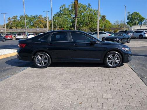 2022 Volkswagen Jetta 1.5T SE