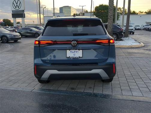 2025 Volkswagen Tiguan 2.0T SE