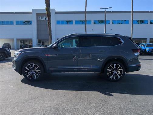 2025 Volkswagen Atlas 2.0T SEL Premium R-Line 4MOTION