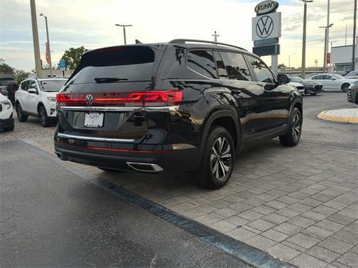 2025 Volkswagen Atlas 2.0T SE