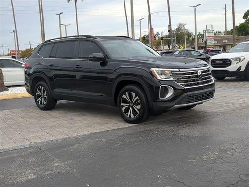 2025 Volkswagen Atlas 2.0T SE