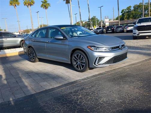 2025 Volkswagen Jetta 1.5T SE
