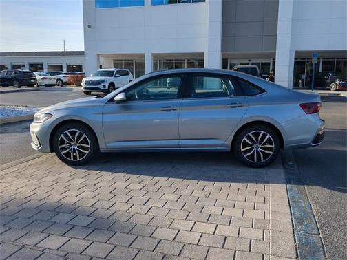 2025 Volkswagen Jetta 1.5T SE