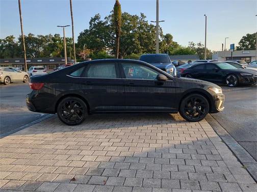 2025 Volkswagen Jetta 1.5T SE