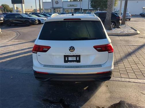 2023 Volkswagen Tiguan 2.0T SE