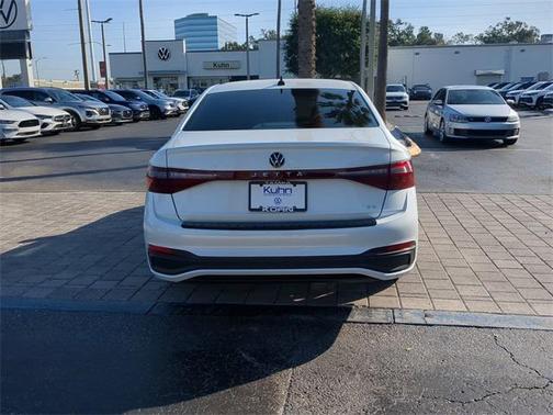 2026 Volkswagen Jetta 1.4T SE