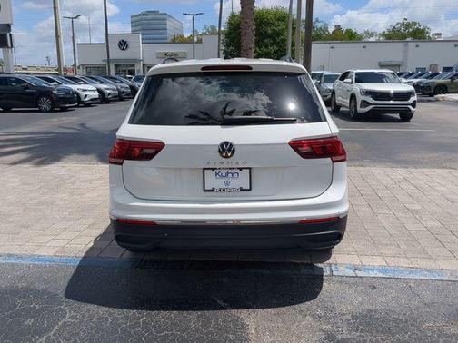 Pure White 2022 Volkswagen Tiguan 2.0T S